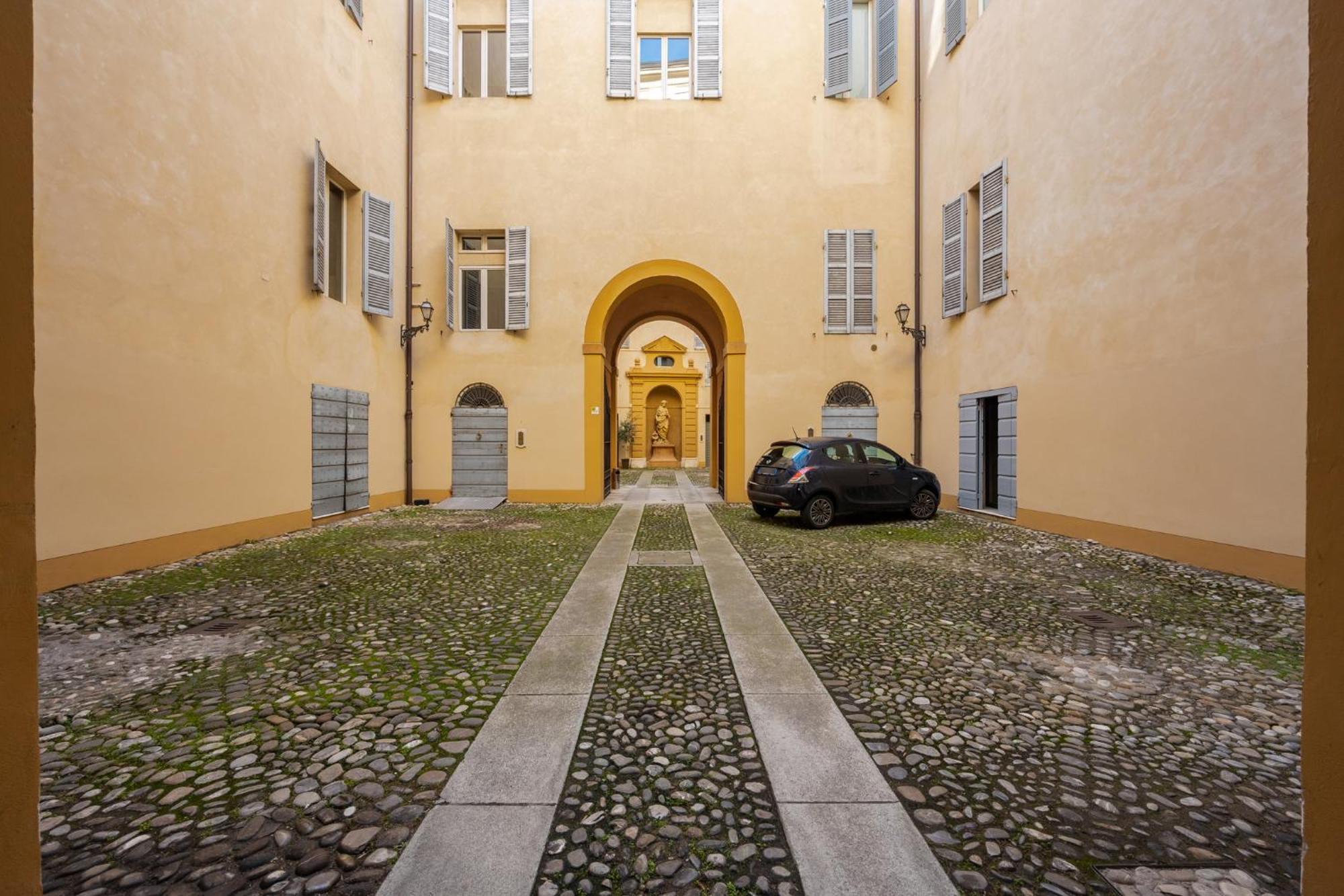 Ferienwohnung La Residenza Del Museo - 5 Persone, Internal Parking Modena Exterior foto
